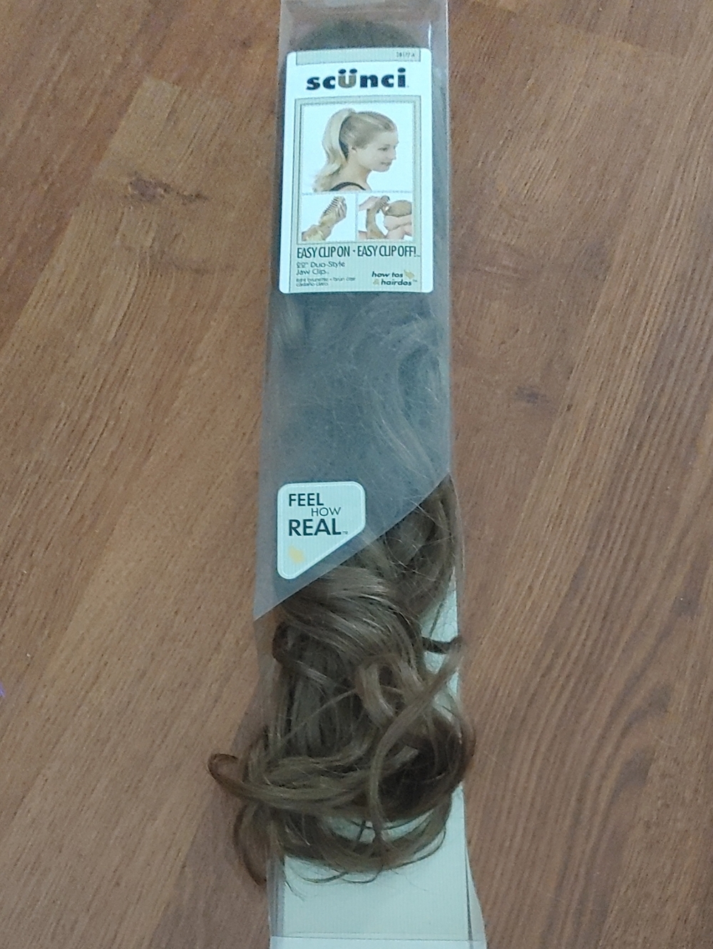 scunci Light Brown Clip-In Ponytail Extension